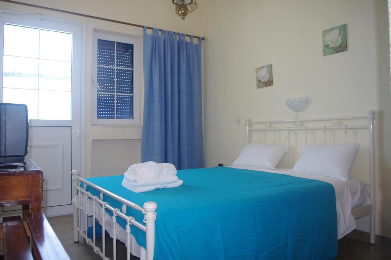 Rania Studios Poros Town Zimmer foto