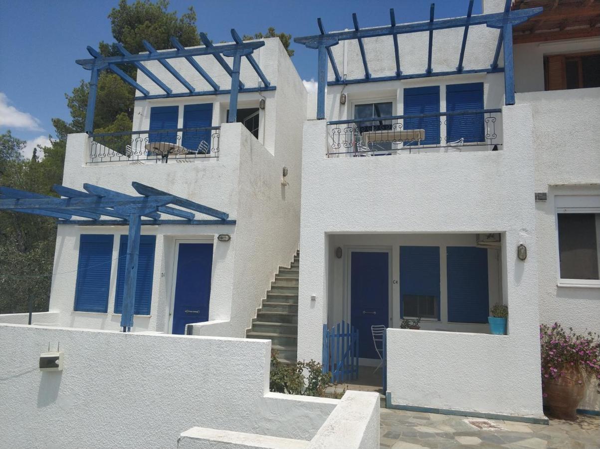 Rania Studios Poros Town Zimmer foto